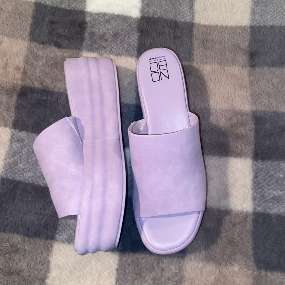 No boundaries lavender platform sandals